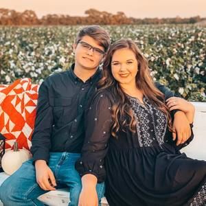 Meet your Posher, Abigail